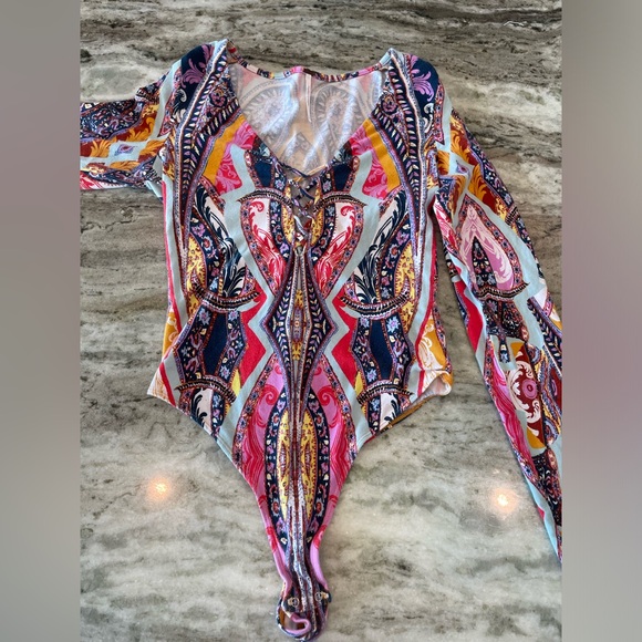 Women’s Long sleeve paisley free people bodysuit size small - Picture 2 of 5